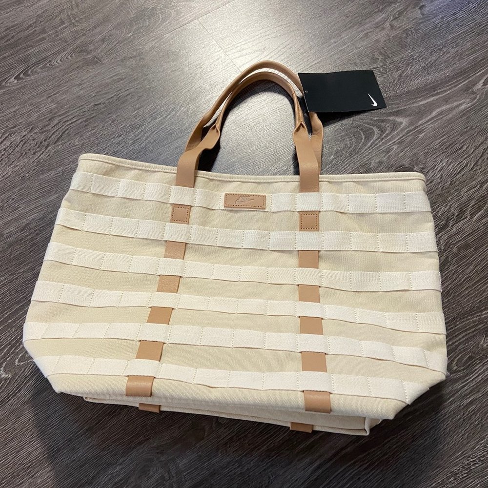 Nike Sportswear Essentials AF-1 Oversized Tote Bag Light Beige CQ1951-120 $150